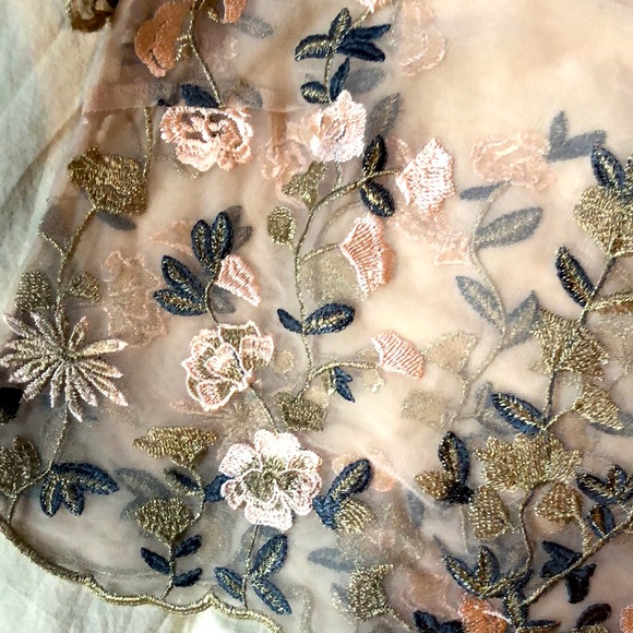 US M Forever 21 Sheer Embroidered Shirt - Picture 3 of 4